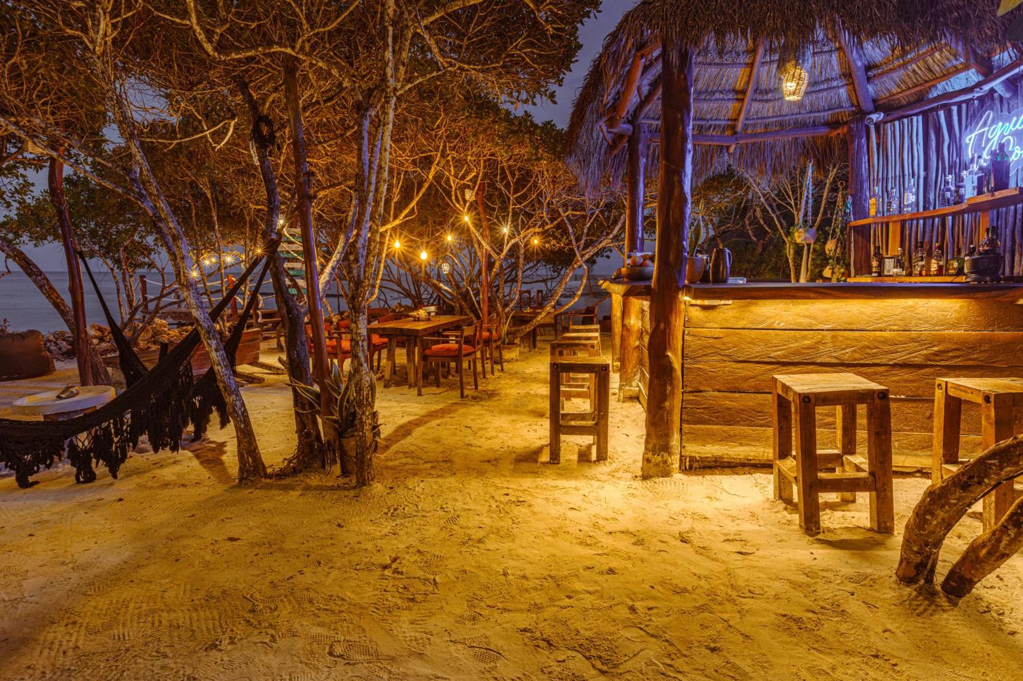 Casa Punta Coco & Beach Club (Adults Only) Остров Холбокс Экстерьер фото